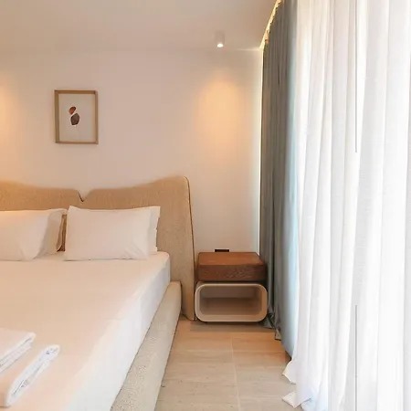 Tilosofi Luxury شقة *