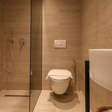 Tilosofi Luxury شقة