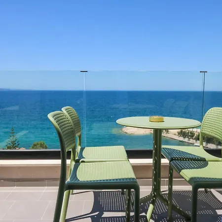 Tilosofi Luxury شقة